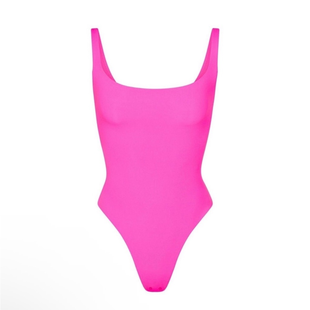NWT SKIMS Neon Pink Fits Everybody Bodysuit 2X